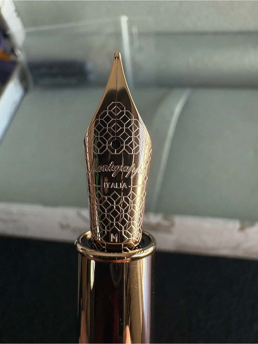 Montegrappa DC Comics Wonder Woman Fountain Pen Medium Nib ISDCW3PU New Box